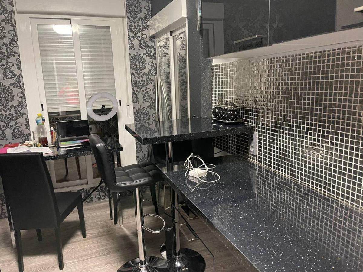 Luxury Room En Madrid Bagian luar foto