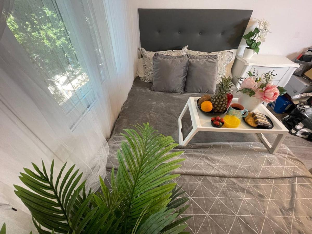 Luxury Room En Madrid Bagian luar foto