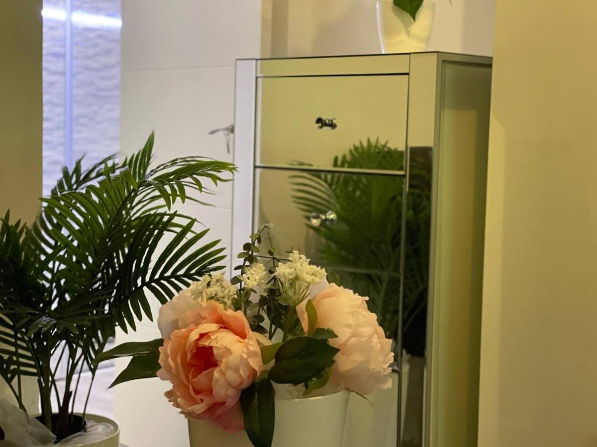 Luxury Room En Madrid Bagian luar foto